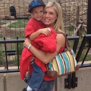 Meet your Posher, Danae